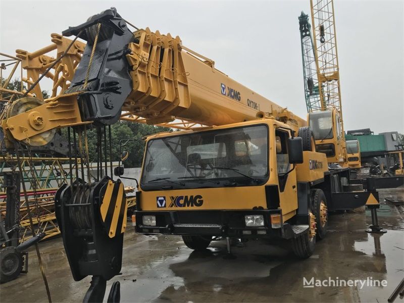 autožeriav XCMG QY70K China Made truck crane Cheaper price used crane