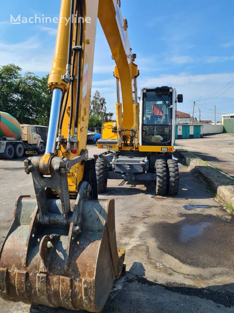 kolesové rýpadlo Liebherr A904C