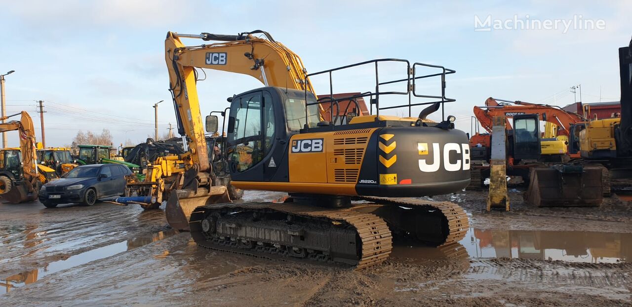 pásové rýpadlo JCB JS220LC