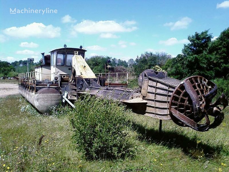 plavajúce bagre Caterpillar Caterpillar / warmann po nehode